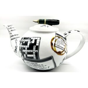 Paul Cardew Crossword Puzzle Lover Ceramic Tea Pot Fountain Pen Lid